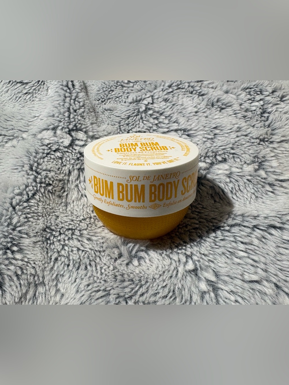 Sol de Janeiro Yellow Bum Bum Body Scrub & Brazilian Play Body Wash Set - Picture 3 of 5